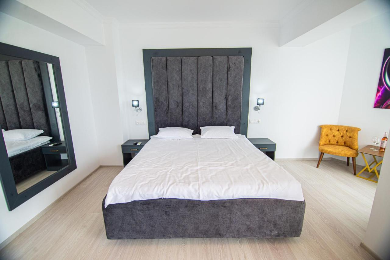 Alessio Hotel Residence 科斯蒂内什蒂 外观 照片