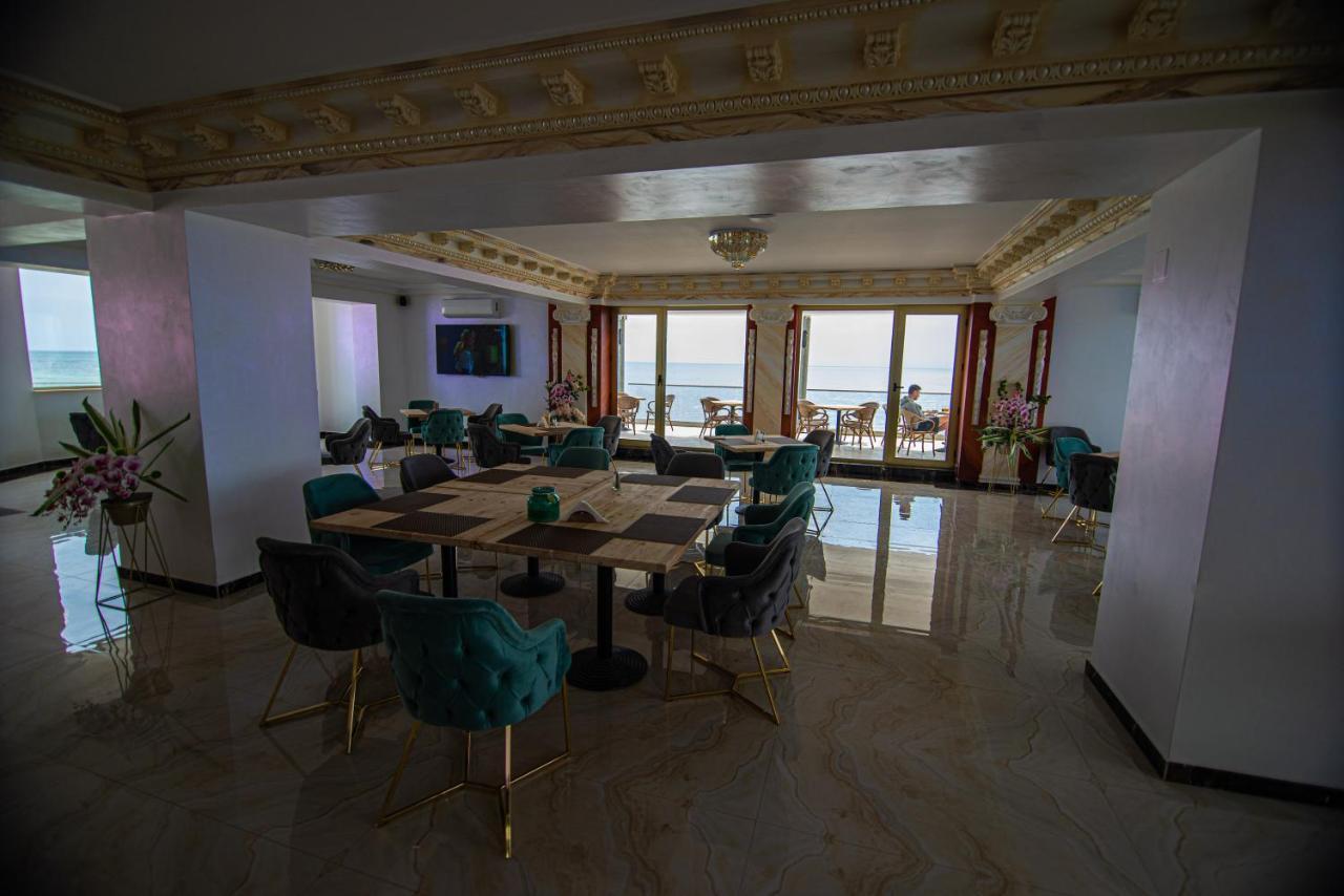 Alessio Hotel Residence 科斯蒂内什蒂 外观 照片